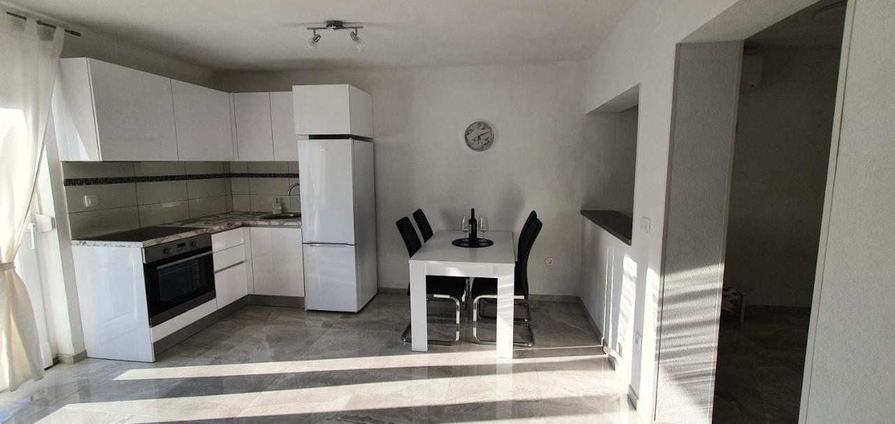 Apartmani Naomi&Leo 센 외부 사진
