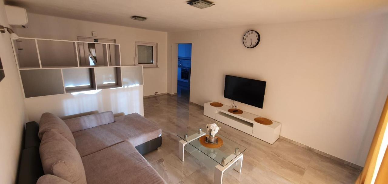 Apartmani Naomi&Leo 센 외부 사진