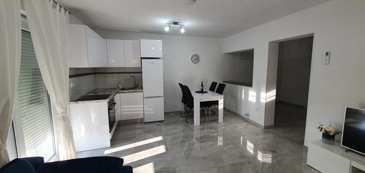 Apartmani Naomi&Leo 센 외부 사진
