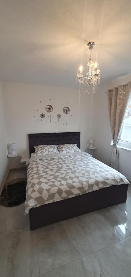 Apartmani Naomi&Leo 센 외부 사진